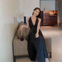 权小威 度假风v领露背吊带沙滩度假裙性感网纱开叉礼服长裙