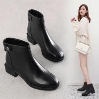 苏芈2021冬季新款复古软皮粗跟马丁靴铆钉短靴加绒短筒女靴子高帮皮靴