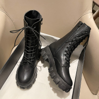 述雅白色马丁靴女2021新款英伦风帅气机车靴子中筒靴短靴子女春秋单靴