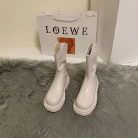 苏芈白色厚底中筒马丁靴女鞋2021年新款薄款英伦风棕色春秋单靴子