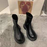 苏芈欧美显瘦厚底中筒靴2021新款圆头英伦风马丁靴百搭网红增高瘦瘦靴