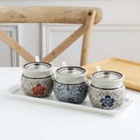 调味罐陶瓷调料罐套装调料盒糖盐罐子耐高温油泼辣子罐家用猪油罐 三个300毫升+瓷托盘 红+蓝+繁花