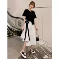 2021夏季新款洋气小香风时尚休闲闺蜜系带t恤不规则半身裙2件套女 黑色T恤+白色半身裙 S