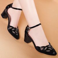 妙雯标中跟尖头凉鞋女2021夏季女粗跟单鞋一字扣带高跟鞋包头女鞋 黑色 35