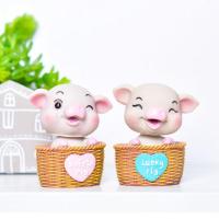 猪猪汽车摆件女神款可爱小猪办公桌面车内装饰品创意个性摇头公仔 摇头可爱小猪一对