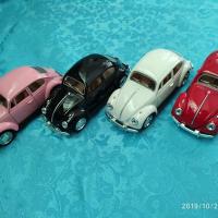 甲壳虫老爷车1967/合金车模/双开车门/回力功能/烘焙品 红