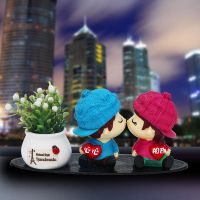 新款可爱情侣娃娃汽车摆件香水座车内饰品车饰小轿车载车上装饰品 心心相印紫色(香薰款)