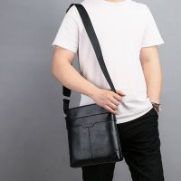 新款真皮质感男士单肩包斜挎包男包鳄鱼纹商务包电脑包公文包潮男 普通平纹包黑色包包