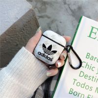 潮牌苹果蓝牙耳机套Airpods1/2保护套Airpodspro防摔软壳阿迪达斯 白色阿迪达斯[亮面耳机套 +挂钩] A