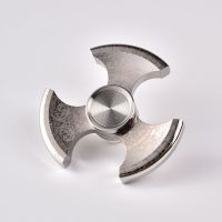 指尖陀螺三叶成人减压玩具手指指间旋转男孩全钢金属持久绝版神器 不锈钢 玛雅钢色