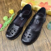 老人鞋女夏凉鞋镂空妈妈鞋软底防滑中老年皮鞋平底老太太奶奶单鞋 黑色 魔术贴镂空(标准码) 35 镂空透气软底防滑