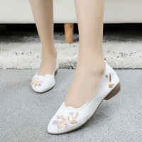 枫述老北京绣花鞋搭配汉服春秋女民族风女鞋平底浅口透气单鞋尖头布鞋