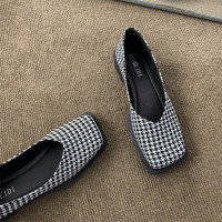 枫述复古小众设计低跟单鞋小皮鞋女2022新款英伦风方头工作职业乐福鞋