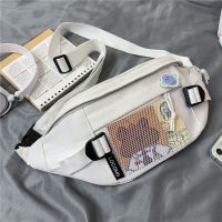 潮牌胸包女ins超火包斜挎包女学生韩版百搭日系帆布包单肩小包男 白色 送1个胸针和2张卡片