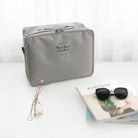 新款多隔层衣物收纳袋 旅行整理拉杆箱包防水单肩手拎两用行李包 灰色