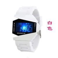 多功能防水飞机表初中学生男女小孩青少年手表韩版高中夜光电子表 白色飞机表(调好时间) 送备用电池+手环
