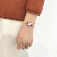 手表女小表盘学生韩版简约气质小清新百搭森女系手链式金属细带 金白 (手表+电池)