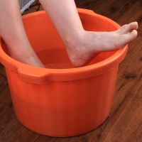 加厚牛筋塑料桶穴位按摩足浴桶手提塑料泡脚桶足浴盆家用洗脚盆 牛筋桶