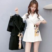 小心机露肩系带收腰西装套装女夏小个子短袖连衣裙休闲短裤两件套 白色 S 建议85-90斤