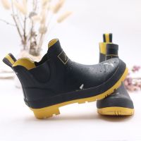 [微瑕]橡胶成人小蜜蜂黄色黑色拼接雨靴防水防滑短筒男女通用 小蜜蜂短筒黄鞋底 36码(本鞋偏大半码)
