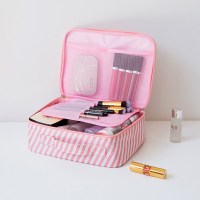 化妆包女ins风火洗漱品收纳盒小号大容量便携简约化妆袋