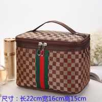 同款化妆包大号大容量防水手提洗漱包可爱收纳化妆品旅行包包