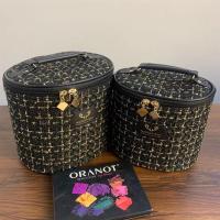 韩版时尚手提大容量圆筒固体化妆包家用旅行精致彩妆收纳包