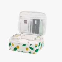 化妆包女ins风火洗漱品收纳盒小号大容量便携简约化妆袋