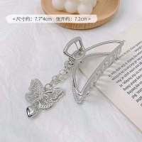 ins爱心蝴蝶吊坠抓夹后脑勺发抓发夹金属立体小众鲨鱼夹发卡