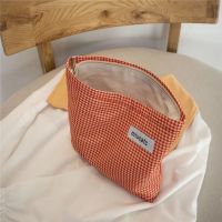 美摘本命年橘红大红色大容量化妆包帆布化妆品整理收纳袋