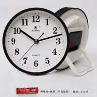 七王星17厘米圆形挂座两用静音小挂钟 办公桌摆放钟表 书桌小台钟 挂座两用17厘米黑色