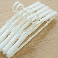 上新伸缩太太家用挂衣撑子加粗防滑衣架的无痕好太太衣柜塑料大 可伸缩纯白 10个