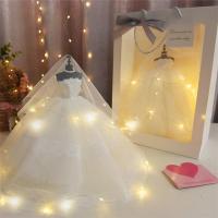 婚纱模型生日毕业礼物送女生闺蜜创意礼盒花束女朋友特别有意义 尊享版(婚纱+礼袋+暖灯+饰品)