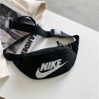 王一博同款单肩包斜挎包日系原宿斜挎包帆布包腰包男潮牌背包胸包 黑色