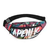 腰包女ins斜挎包新款学生时尚胸包男潮牌男士单肩包韩版帆布腰包 APE 红树叶涂鸦
