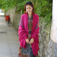 春夏女围巾文艺民族风棉麻披肩透气防晒两用沙滩海边花朵刺绣丝巾 紫色