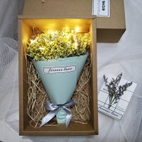 满天星干花束礼盒玫瑰花情人节毕业季花束送女友老师妈妈生日礼物 黄色水晶草 花束+小礼盒+礼袋+贺卡