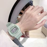 电子手表女学生韩版简约男高档帅气儿童卡通初中少女防水夜光闹钟 混色普通款 手表无赠品