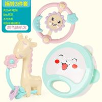 摇铃铃鼓可咬可手捉婴儿磨牙棒硅胶牙胶儿童玩具可水煮手摇0-12月 铃鼓+太阳花+长颈鹿[颜色随机]