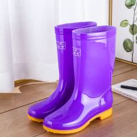 新款加绒雨鞋防水鞋胶鞋套鞋水靴女时尚保暖中筒高筒成人防滑雨靴 紫色中筒[无绒] 36