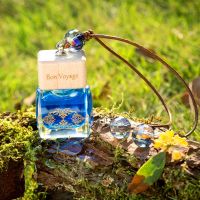 车载香水挂件悬挂式汽车香水瓶精油香薰吊坠车内用挂饰除异味持久 蓝色[海洋味]淡香型