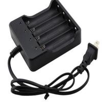 强光电筒18650充电器4槽充智能充电器 18650多功能充电器充满自停 带线座充