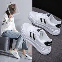 休闲鞋女2021春夏季新款板鞋女透气皮面小白鞋女韩版百搭ins单鞋