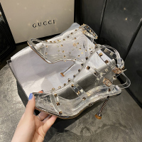 透明一字扣带凉鞋高跟鞋女细跟2021年新款洋气铆钉水晶罗马鞋