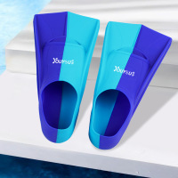 成人游泳脚蹼潜水儿童训练蛙泳鸭脚板自由泳硅胶男女装备