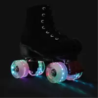 新款成人双排溜冰鞋 男女pu闪光轮滑鞋 四轮旱冰鞋