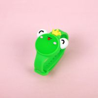 新款儿童卡通驱蚊硅胶手环大人男孩女孩闪光手链宝宝防蚊虫神器 青蛙王子