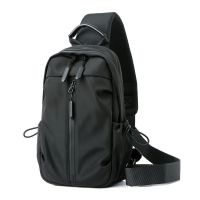 2020新款韩版潮牛津布大容量双肩包商务休闲电脑包男防水学生书包 经典黑色小号胸包