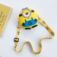 卡通可爱时尚小黄人公仔零钱包少女学生收纳包软硅胶斜挎包包潮版 中号 单眼小黄人 +短绳