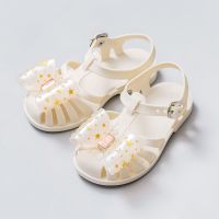 幸福玛丽女童凉鞋儿童凉鞋夏宝宝小公主小童软底包头沙滩鞋女宝宝 奶油白 内长19.0cm 适合5.5至6岁